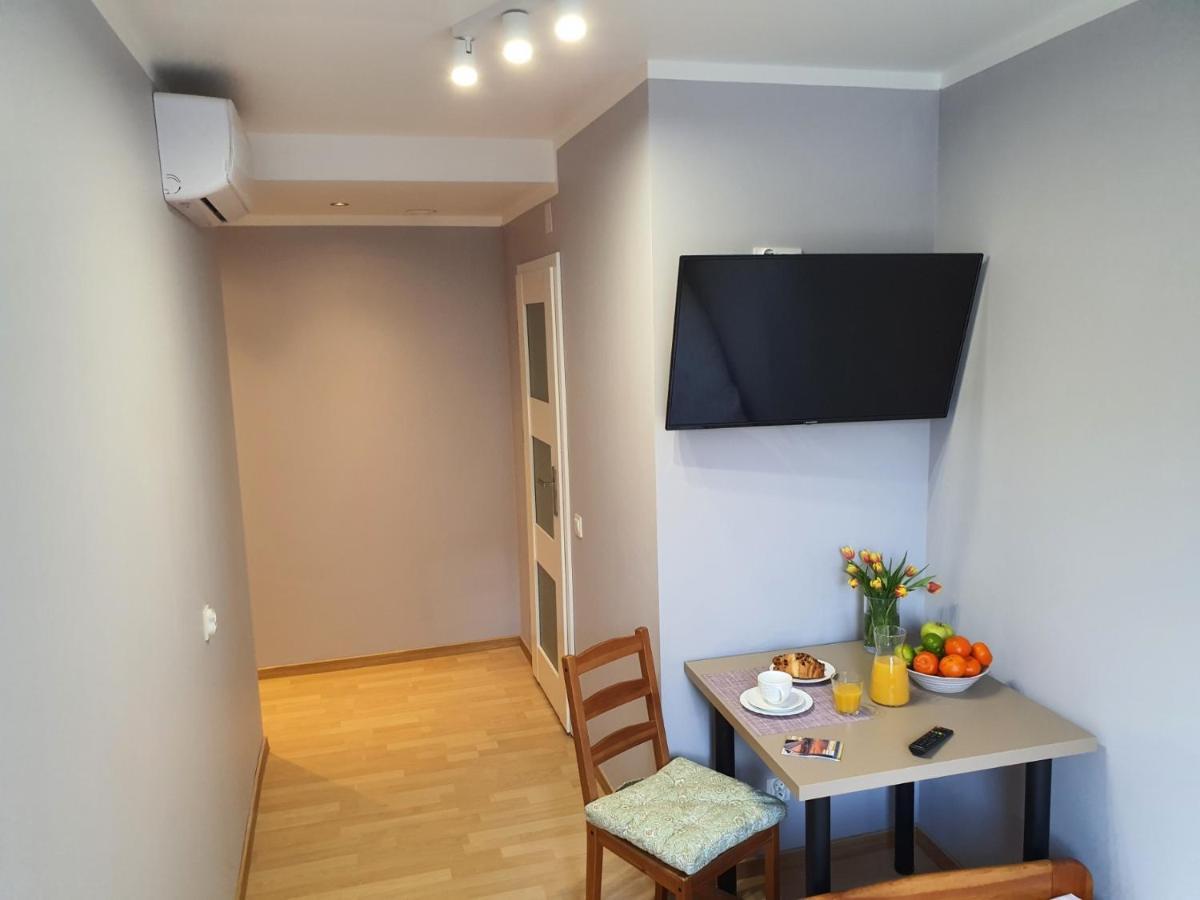 Jasna Hotelik Self Check-In Varsó Kültér fotó